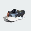 Zapatilla_de_trail_running_Terrex_Agravic_TT_Negro_HP7012_05_standard